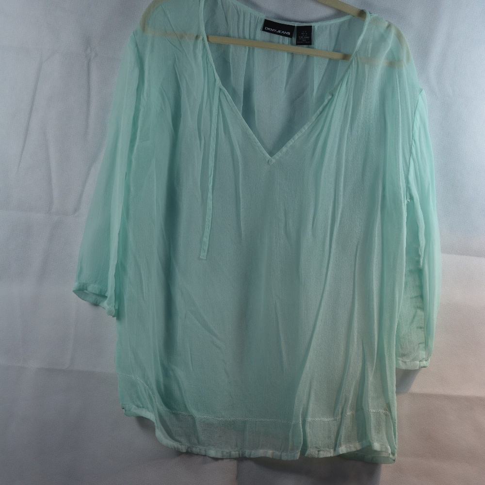 DKNY  Green Light & Airy Chiffon-Style Top L
